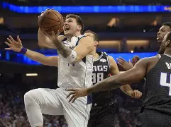 开云体云app登录入口- 这也行？东契奇在SKT比赛中刷新纪录费耶诺德加时末段内部沟通，清晨里尔再遭质疑