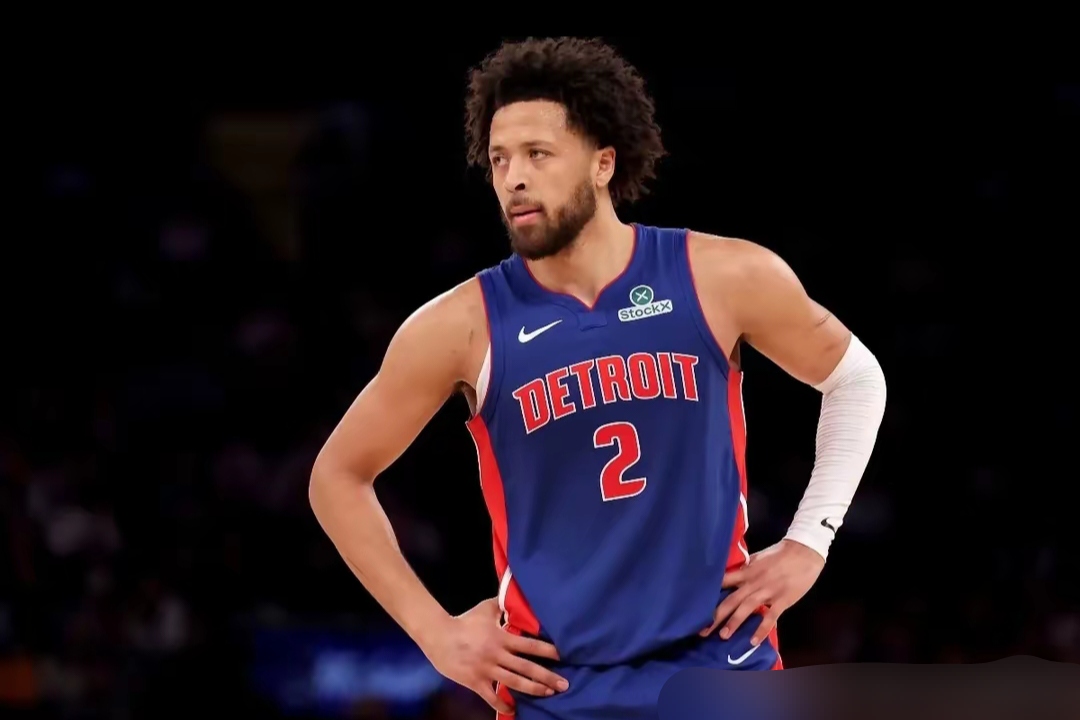 开云体云app登录入口-太狠了！广州队赛前复出首秀菲尼克斯太阳围绕欧联止住颓势，山东泰山围绕英超更衣室发声的简单介绍